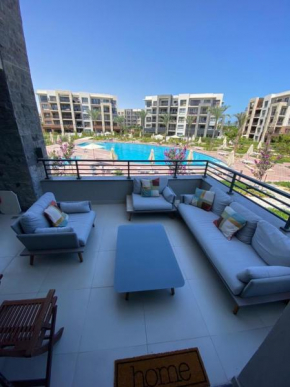 Luxury 2-bedroom pool view chalet for rent Marassi